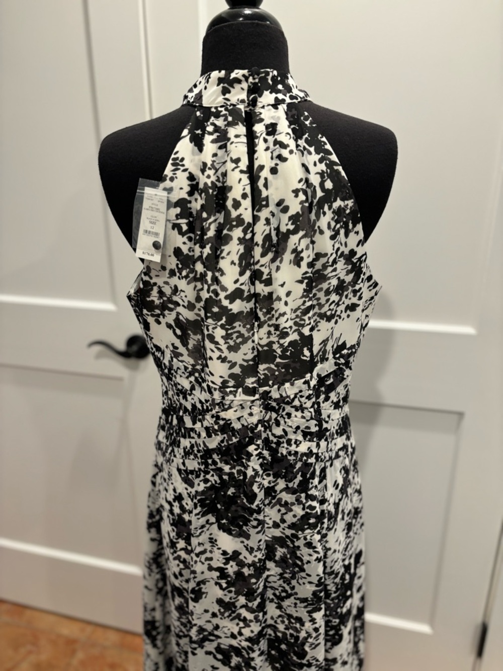 White House Black Market NEW Chiffon Halter Floral Midi Dress White Black 12 - Picture 5 of 16